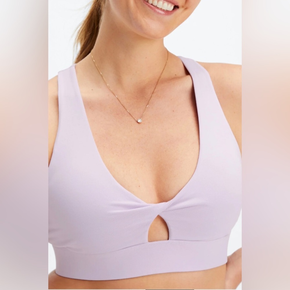 Oasis Twist Sports Bra